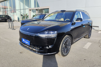 鸿蒙智行 问界M9 2024款 增程 Ultra版 42kWh 6座版