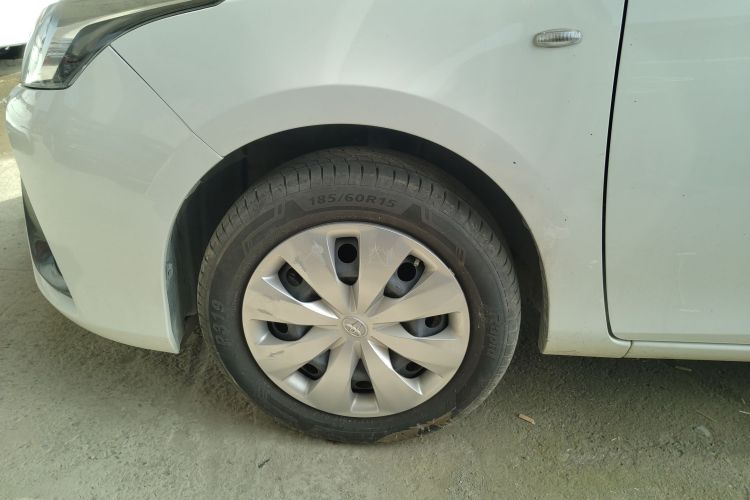 丰田 YARiS L 致炫 2021款 1.5L CVT领先版车身外观6007