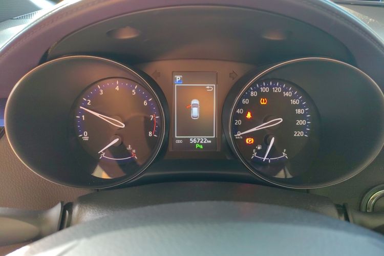 丰田C-HR 2018款 2.0L 豪华版 国V中控内饰14