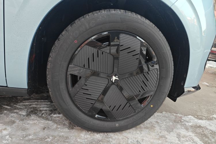 ARCFOX极狐 极狐T1 2025款 425 PRO车身外观10