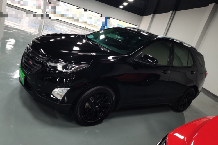 雪佛兰 探界者 2018款 RS 550T 自动四驱捍界版车身外观4