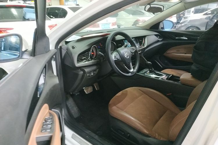 别克 君威 2017款 20T 精英型中控内饰7003