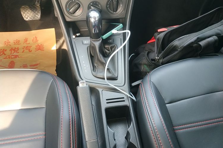 大众 2019款 朗逸启航 1.5L 自动风尚版 国VI中控内饰18