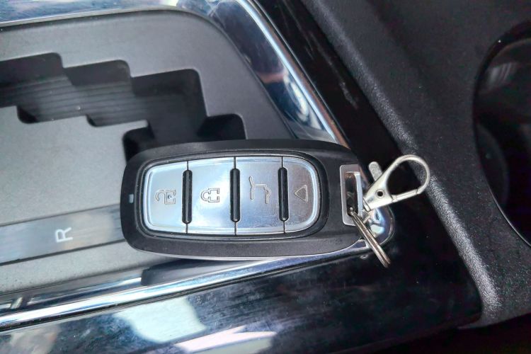 东南DX7 2018款 1.5T 自动荣耀版中控内饰11