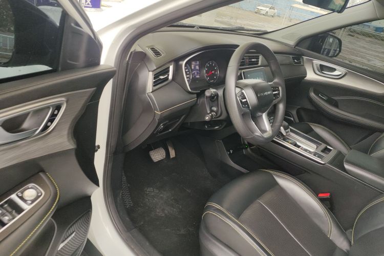 荣威RX5 2021款 PLUS 300TGI 自动Ali国潮豪华荣麟版中控内饰20