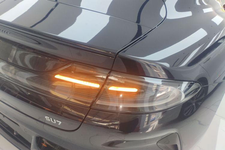 小米汽车 小米SU7 2024款 后驱超长续航高阶智驾Pro版车身外观9