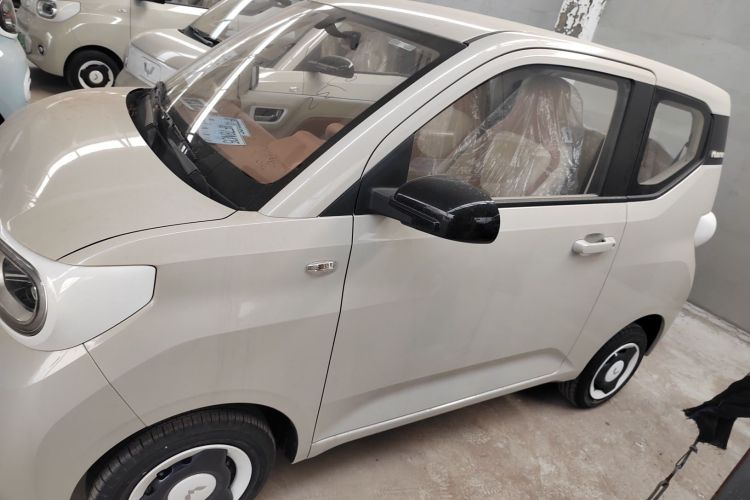 五菱汽车 宏光MINIEV 2024款 第三代 215km 青春版车身外观4