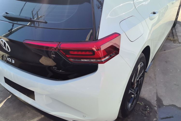 大众ID.3 2025款 聪明款 极智版车身外观9