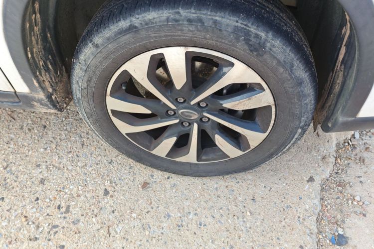 广汽传祺 传祺GS4 2018款 200T 手动两驱舒适版车身外观10