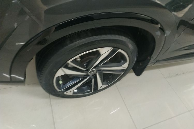 荣威RX5 MAX 2022款 1.5T 自动有为尊贵版车身外观6007