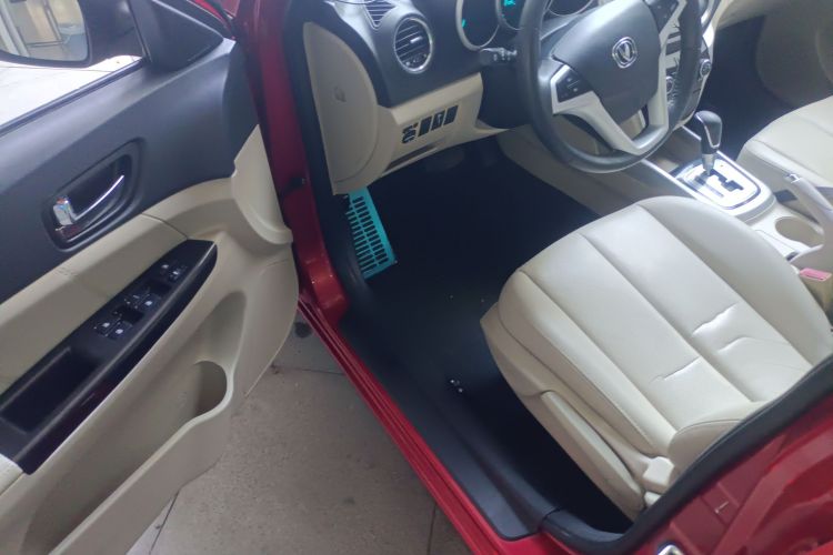 长安 逸动 2014款 1.6L 自动豪华型中控内饰7003