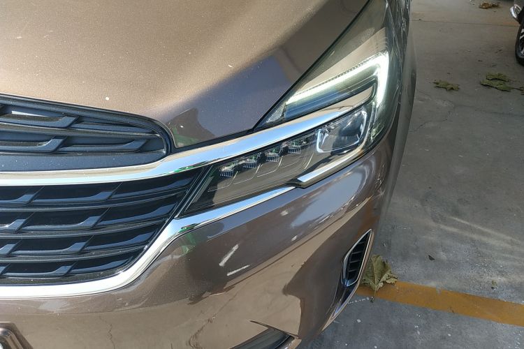 别克GL8 2021款 陆上公务舱 652T 舒适型局部细节36