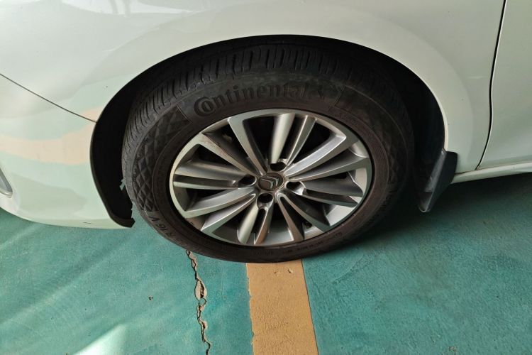 雪铁龙C4L 2015款 1.2T 自动尊贵版车身外观6007