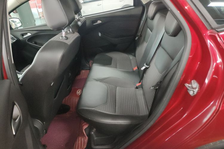 福特 福克斯 2017款 两厢 1.6L 自动风尚型智行版中控内饰21