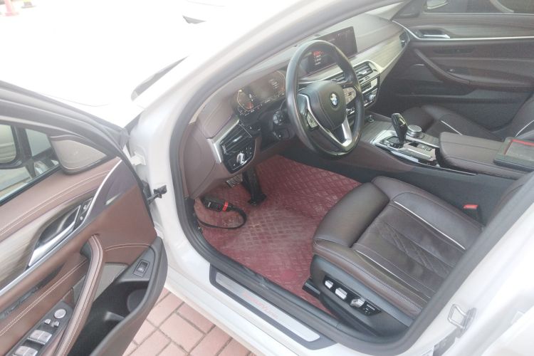 宝马5系 2020款 530Li 尊享型 豪华套装中控内饰7003