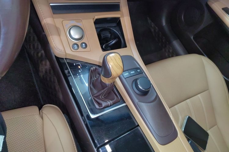 雷克萨斯ES 2015款 200 精英版局部细节18