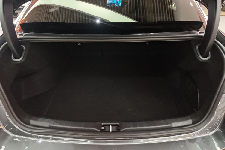 领克03 2023款 2.0TD DCT劲Pro机舱底盘23