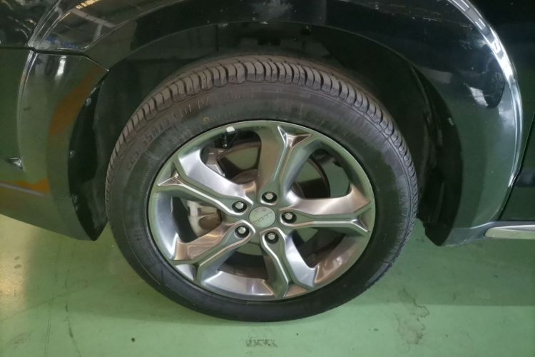 道奇 酷威 2016款 2.4L 两驱旅行版车身外观6007