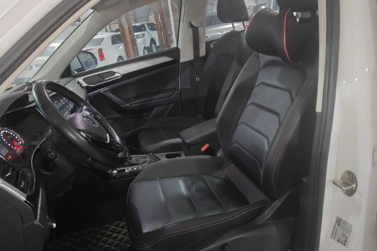 大众 探岳 2020款 330TSI 两驱豪华智联版局部细节19