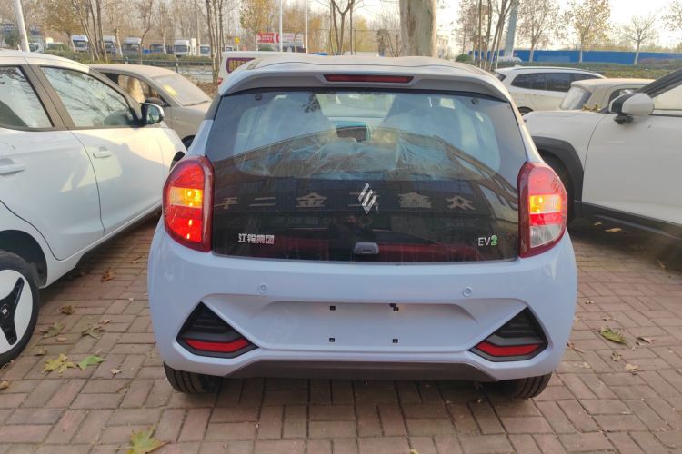 江铃集团新能源 易至EV2 2026款 PLUS+ 舒适型车身外观6