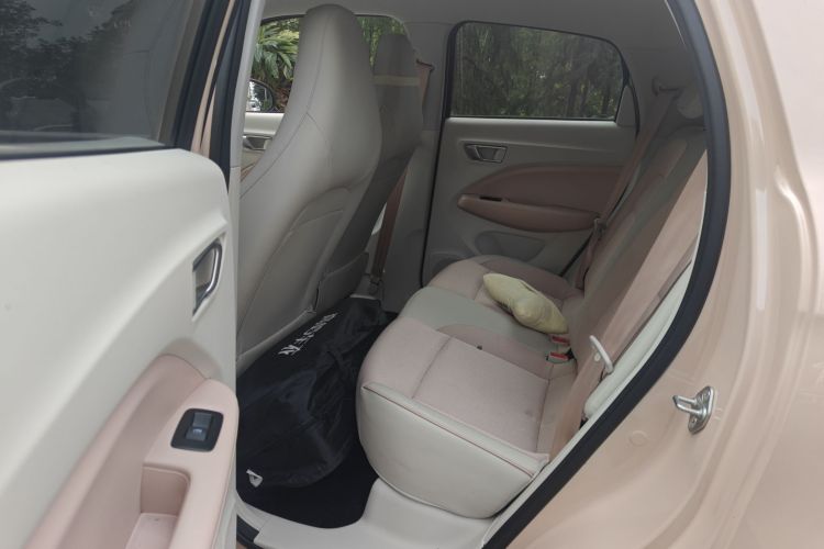 零跑汽车 零跑T03 2023款 310轻享版中控内饰7004