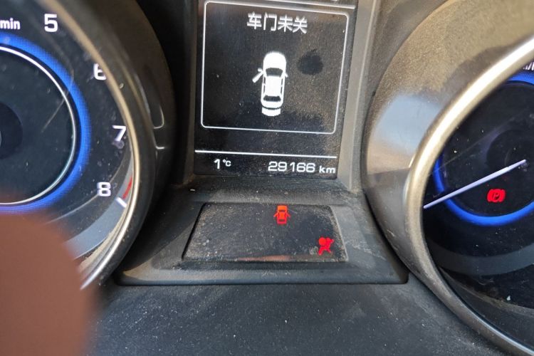 长安 逸动 2016款 1.6L 自动风尚型中控内饰15