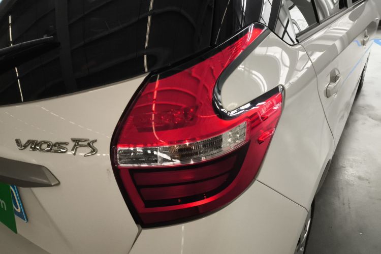 丰田 威驰FS 2017款 1.5L CVT锋驰版车身外观6006