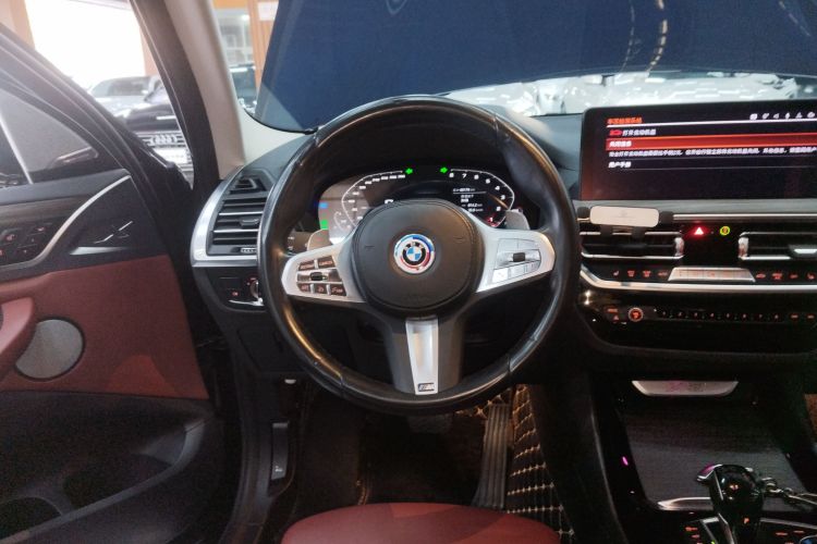 宝马X3 2022款 改款二 xDrive30i 领先型 M曜夜套装局部细节13