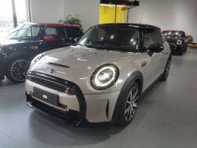 MINI 2022款 2.0T COOPER S 经典派