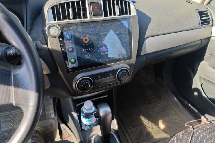 日产 轩逸 2016款 经典 1.6XE 自动领先版中控内饰16