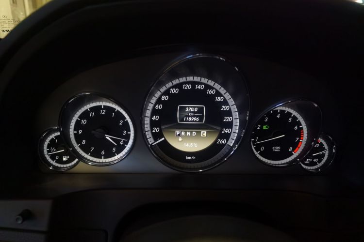 奔驰E级(进口) 2011款 E 260 CGI 敞篷版中控内饰14