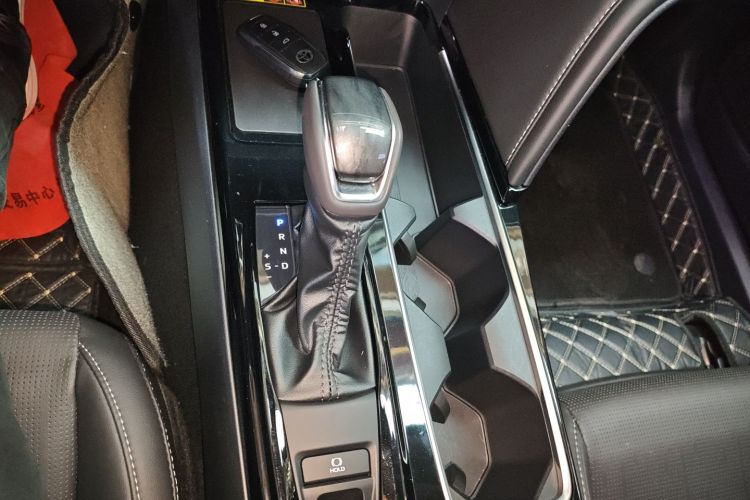 丰田 凯美瑞 2024款 双擎 2.5HG 尊贵版局部细节18