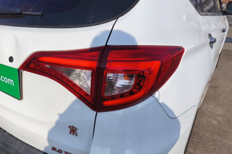 比亚迪 宋 2016款 2.0TID 自动尊贵型车身外观9