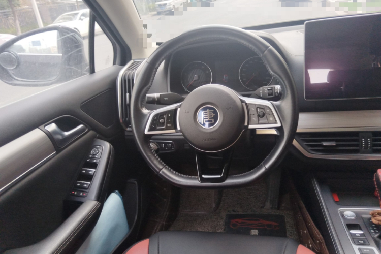 比亚迪 唐 2018款 2.0T 自动智联尊贵型 5座 国V中控内饰13