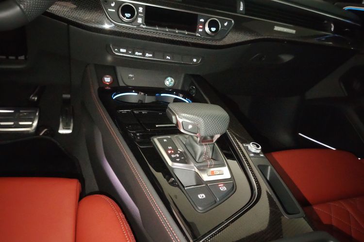 奥迪S4 2023款 S4 3.0TFSI中控内饰18