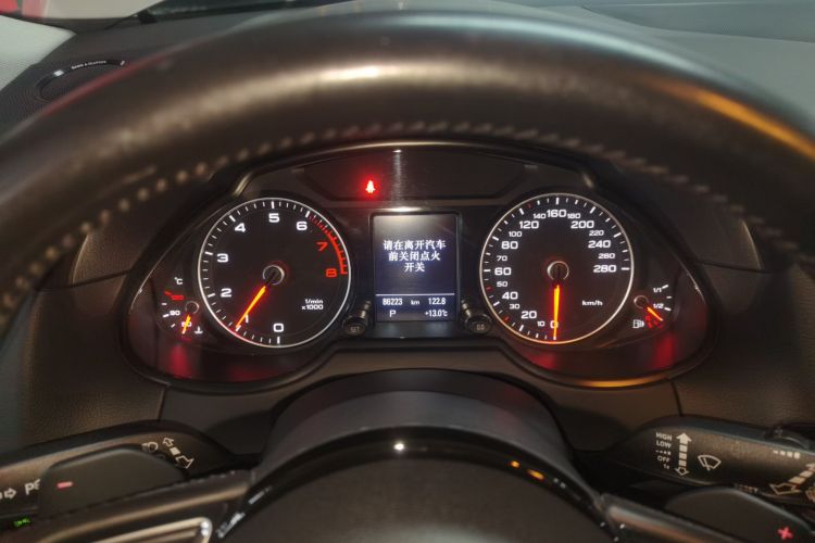 奥迪Q5 2016款 40 TFSI 舒适型局部细节14