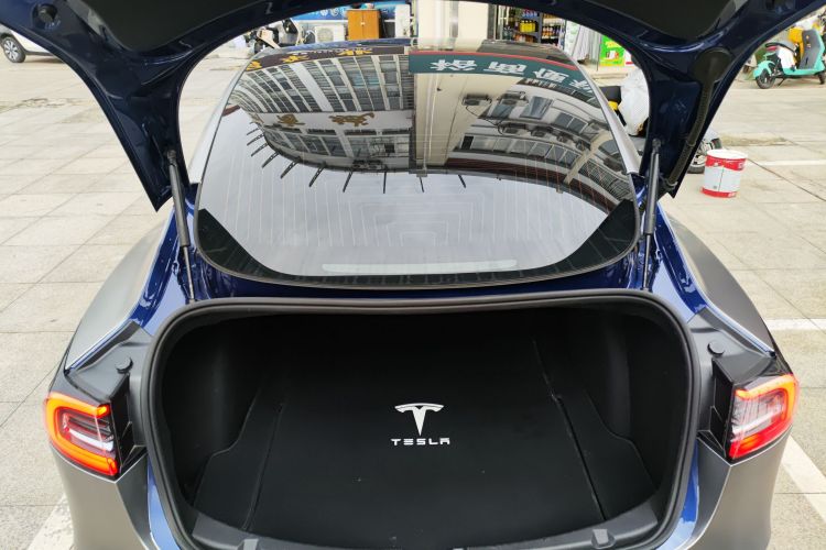 特斯拉 Model 3 2020款 改款 长续航后轮驱动版机舱底盘23