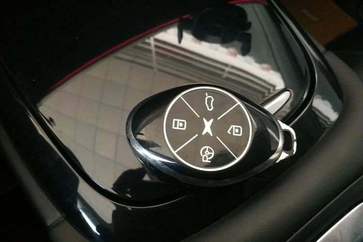 小鹏P7 2020款 670N中控内饰7001