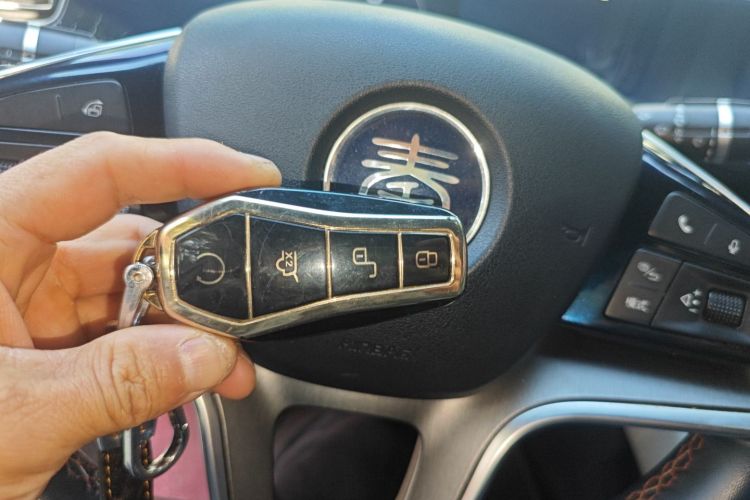 比亚迪 秦PLUS 2021款 EV 500KM 豪华型中控内饰7001