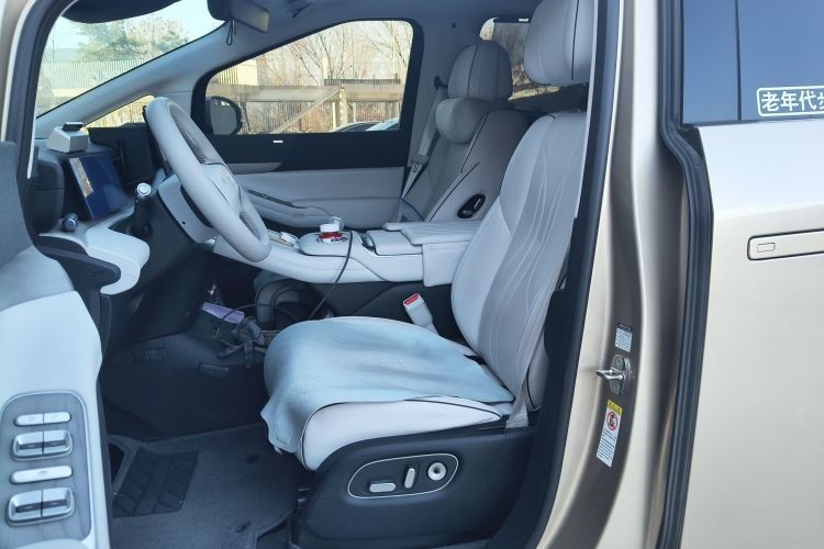 小鹏X9 2024款 702超长续航Pro中控内饰19