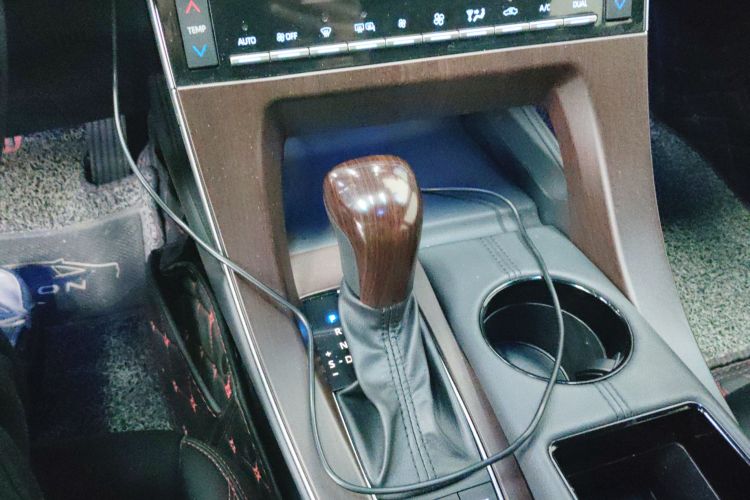 丰田 亚洲龙 2019款 2.5L 进取版 国VI局部细节18