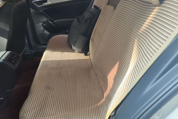 大众 高尔夫 2018款 1.6L 自动舒适型中控内饰21