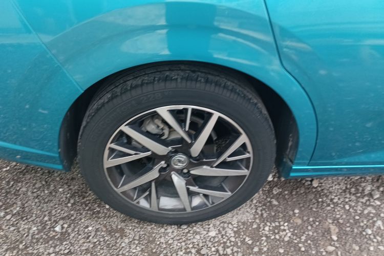 东风风神 奕炫 2020款 230T 自动炫目版车身外观6008