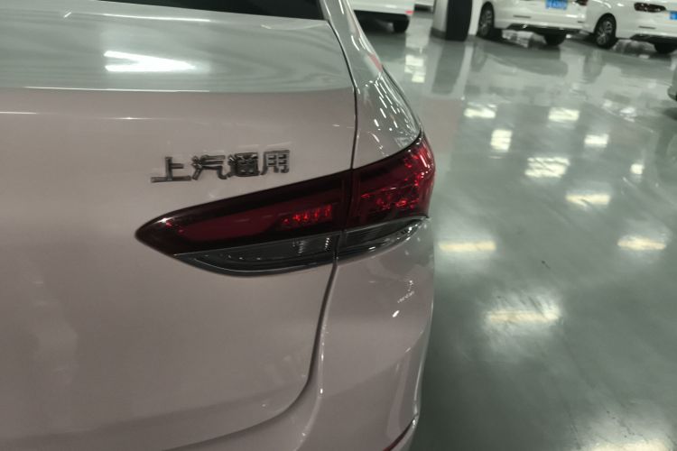 别克 英朗 2018款 15T 手动精英型 国V车身外观9