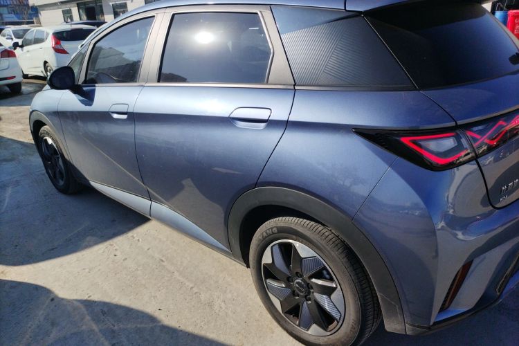 比亚迪 海豚 2024款 荣耀版 420km 时尚版车身外观6003