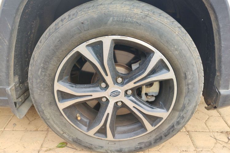 比速汽车 比速T5 2017款 1.5T 自动尊贵型车身外观10