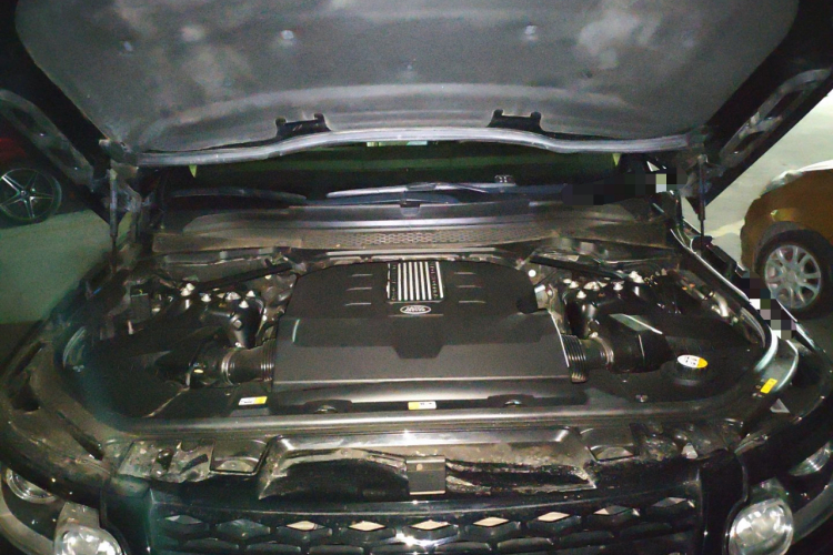 路虎 揽胜运动版 2016款 3.0 SC V6 HSE DYNAMIC局部细节24