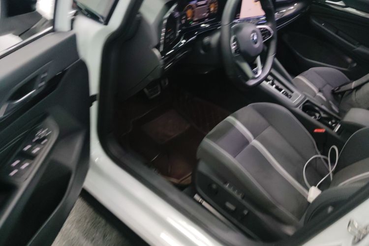 大众 高尔夫 2023款 改款 280TSI DSG R-Line Lite中控内饰20