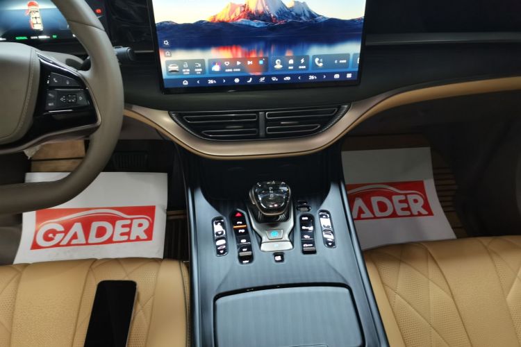 腾势D9 2022款 DM-i 970 四驱旗舰型中控内饰18