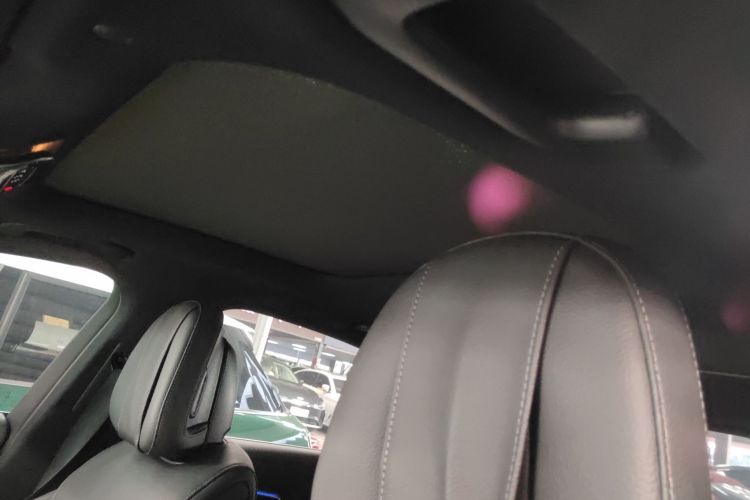 奔驰C级 2023款 改款 C 260 L 运动版局部细节22